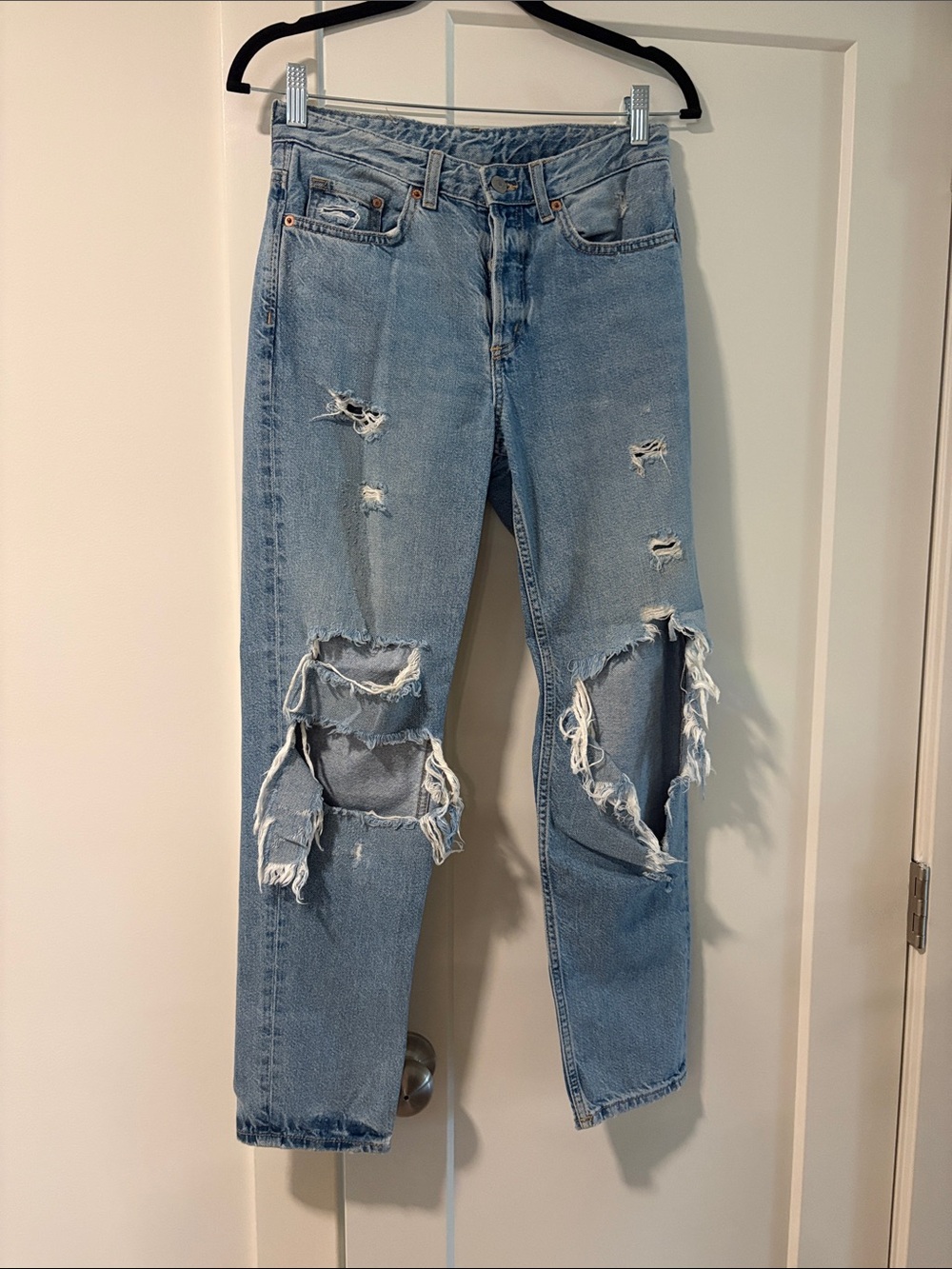 H&M Light Blue Boyfriend Ripped Jeans